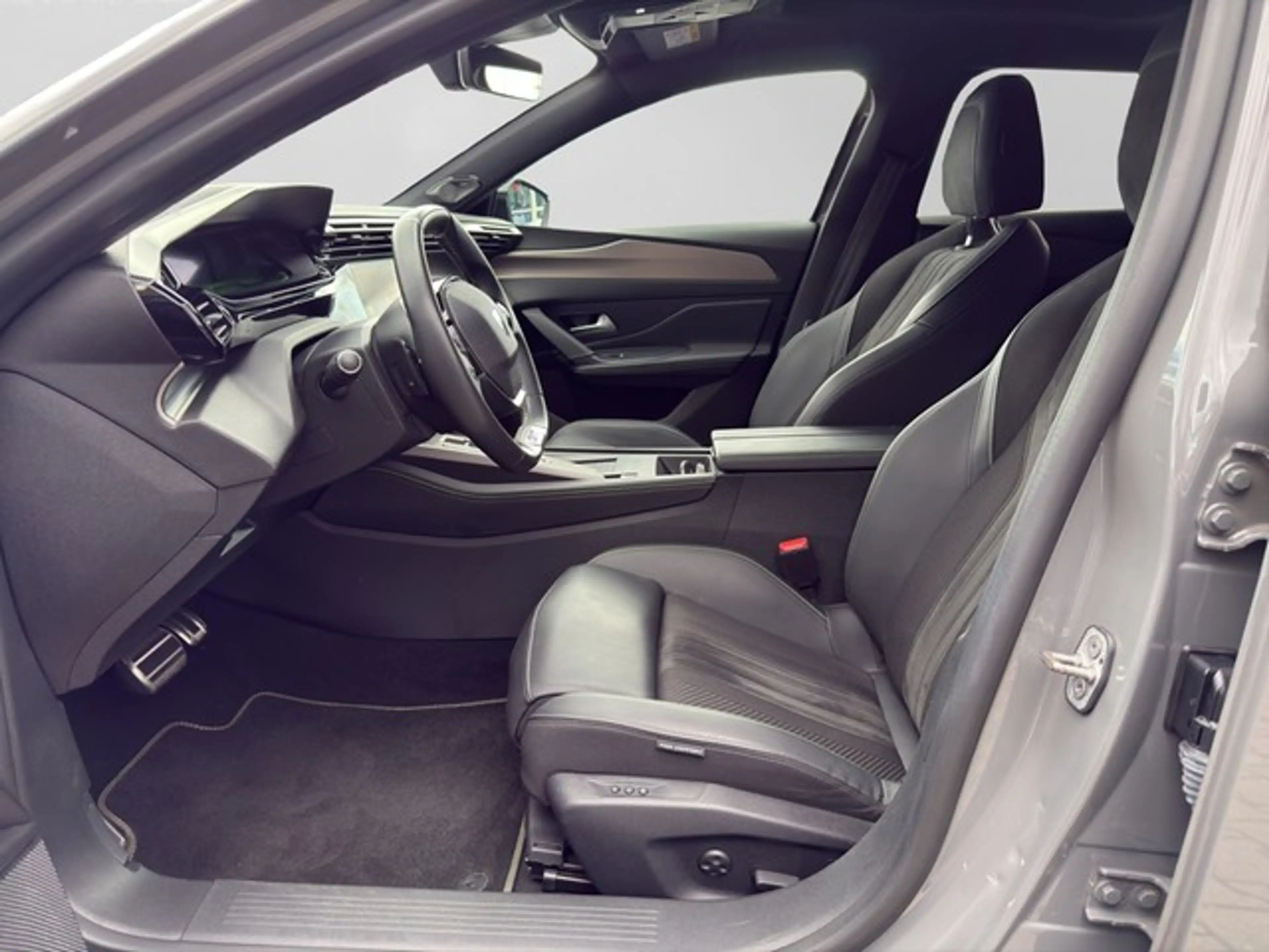 Peugeot 408 PureTech 130 GT Pano+ACC+Navi+LED+Carplay+360+S... — photo 8