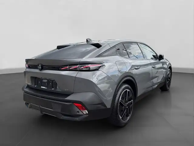 Peugeot 408 view 5