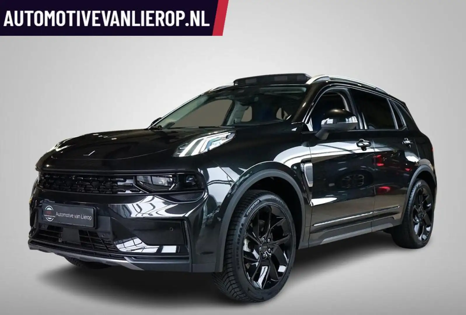 Lynk & Co 01 1.5 PHEV 2022 | TREKHAAK | 360° CAM | BLACKPACK Zwart - 1
