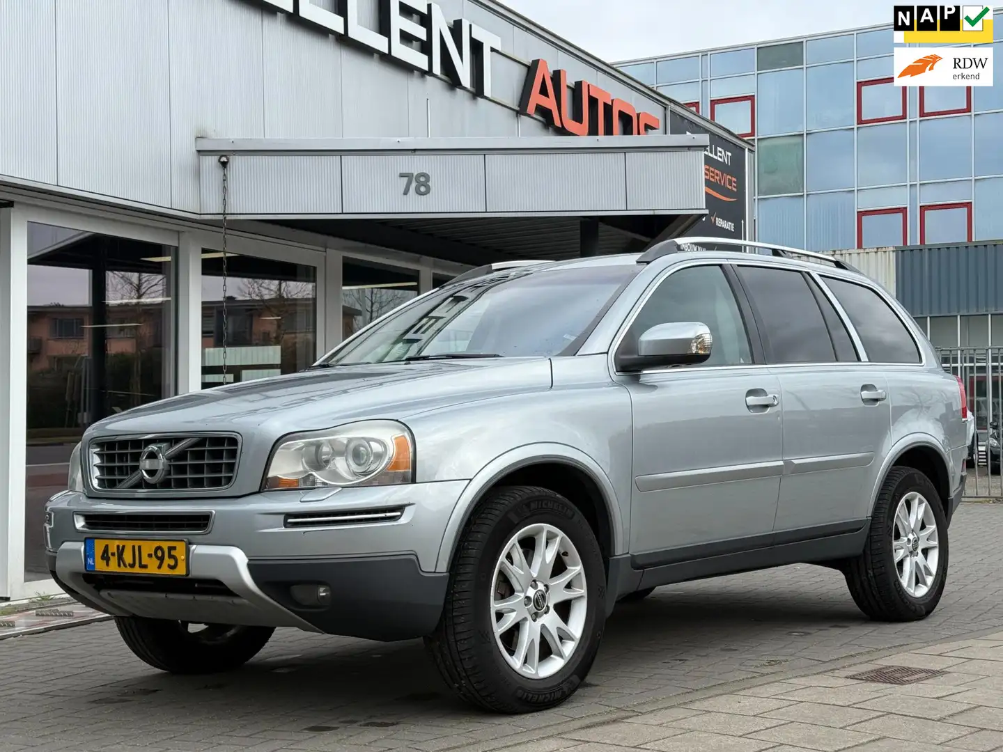 Volvo XC90 2.4 D5 Summum Automaat - Leder - Carplay Gris - 1
