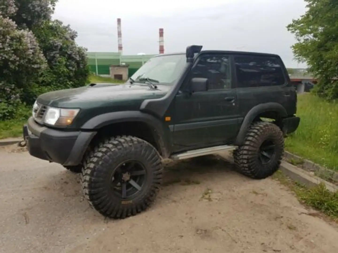 Nissan Patrol Patrol GR Hardt. 3,0 16V Elegance TD Aut Grün - 1