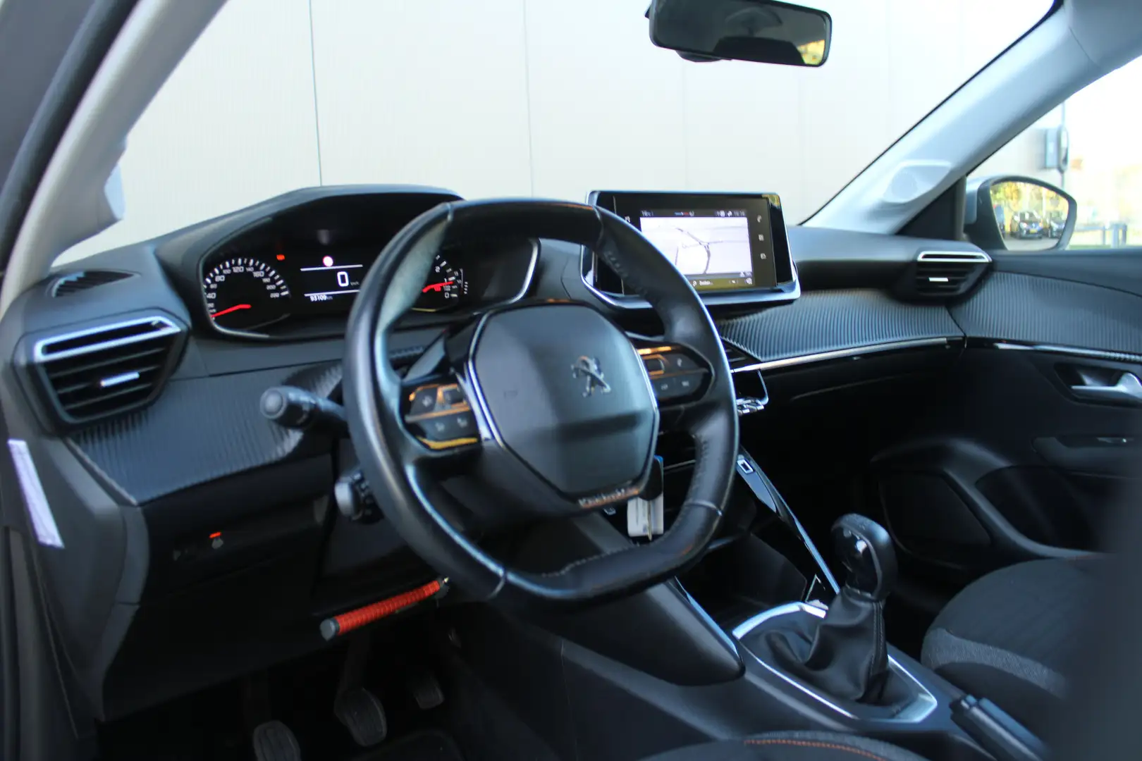 Peugeot 208 1.2 PureTech 75pk Blue Lease Active | Navigatie | Gris - 2