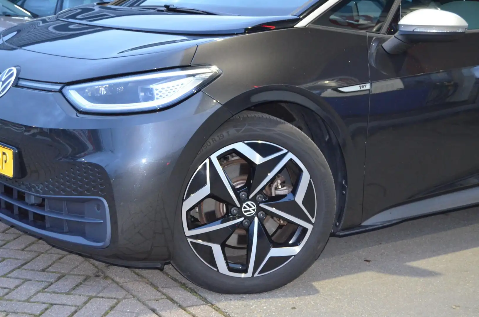 Volkswagen ID.3 First Plus 58 kWh| NAVIE|FIRST|20INCH|PRO 150KW|NI Gri - 2