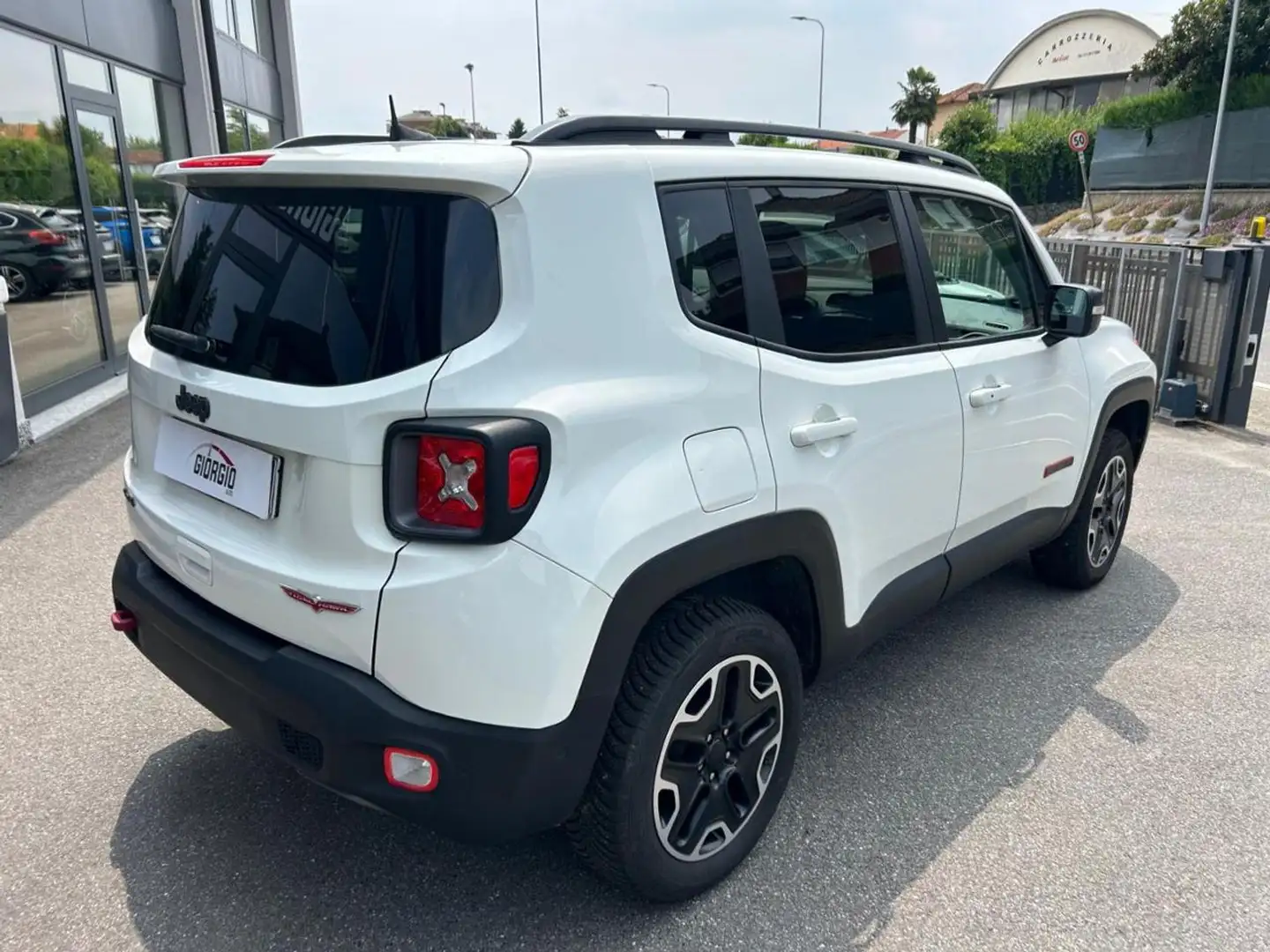 Jeep Renegade 2.0 Mjt 170CV 4WD Active Drive Low Trailhawk Bianco - 2
