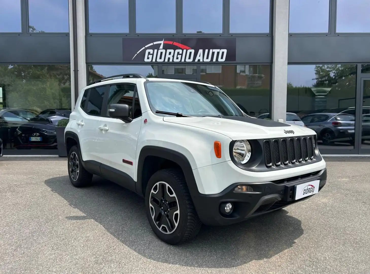 Jeep Renegade 2.0 Mjt 170CV 4WD Active Drive Low Trailhawk Bianco - 1