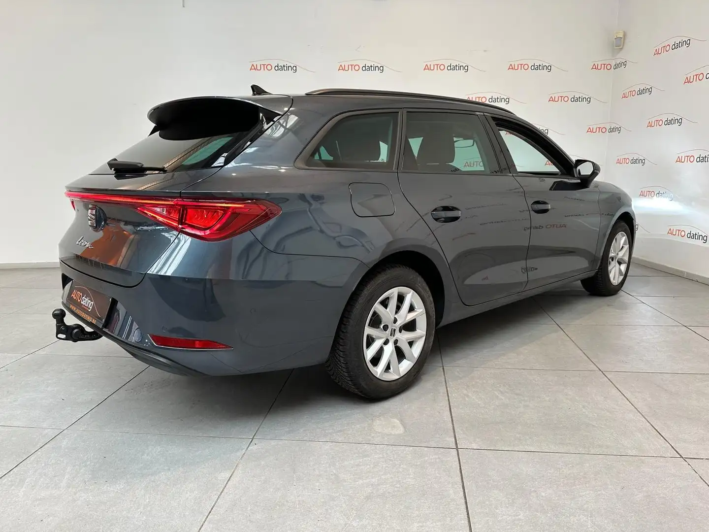 SEAT Leon ST 1.0 eTSI MHEV Move! DSG (EU6AP) Gris - 2