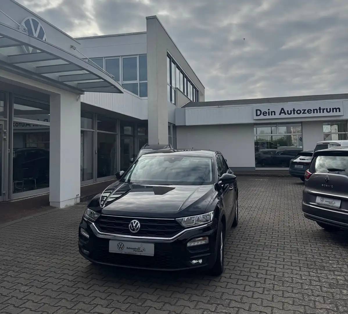 Volkswagen T-Roc 1.0 TSI Negro - 2