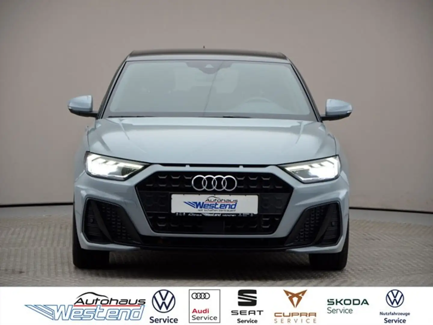 Audi A1 Sportback S line 1.0l TSI 81kW S tronic Navi LED Grau - 1