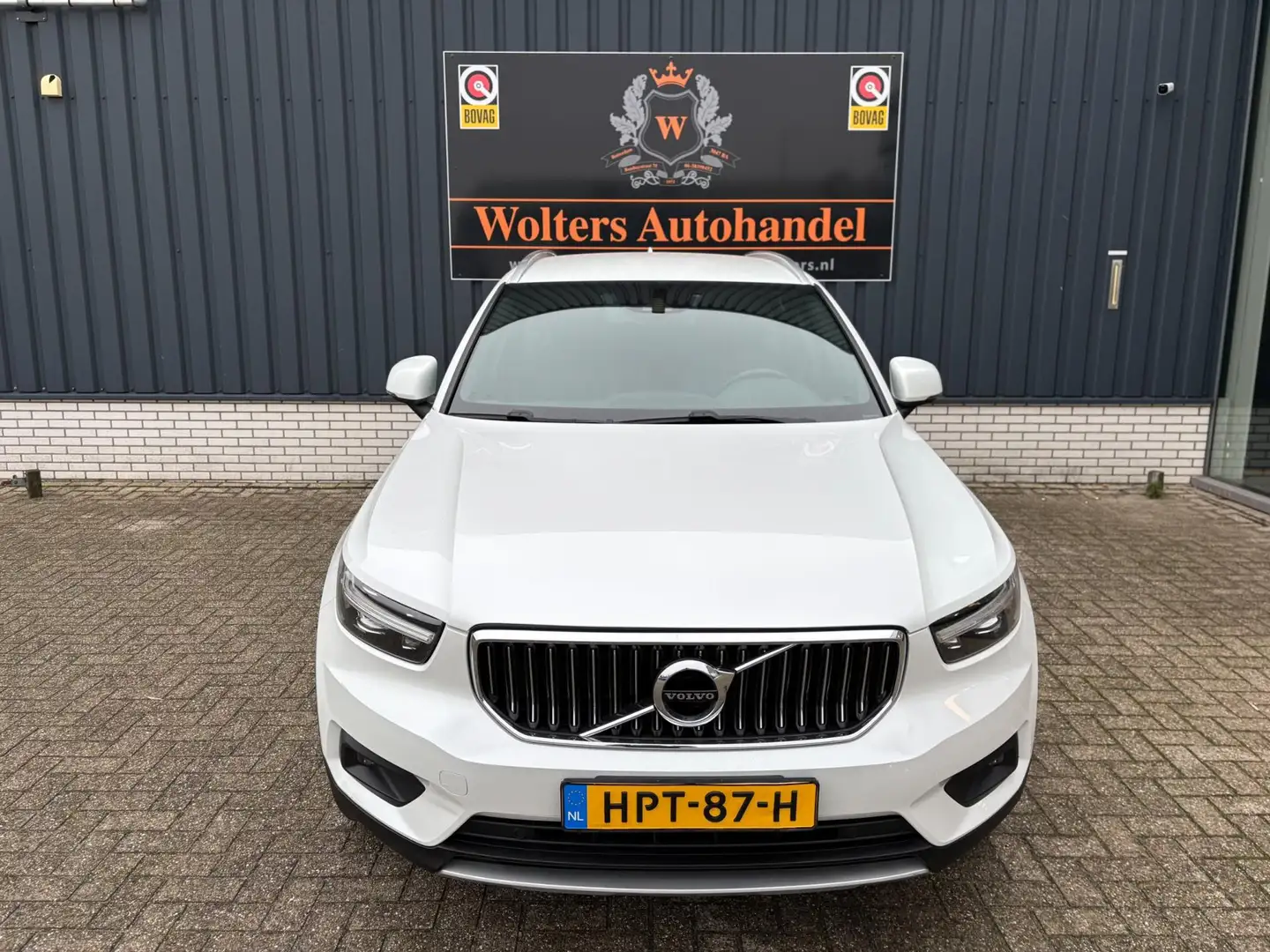 Volvo XC40 1.5 T5 Recharge Business Pro Weiß - 2