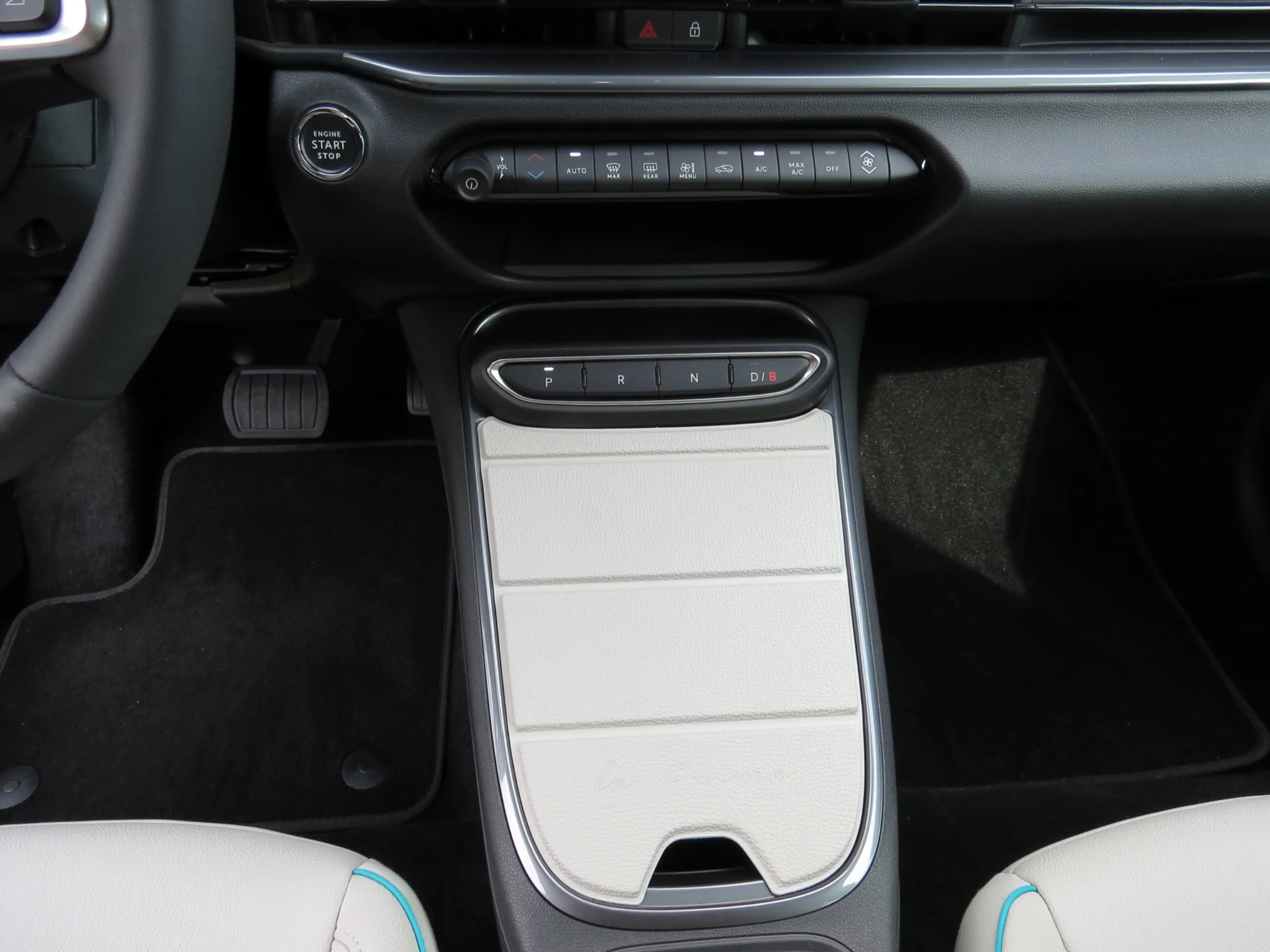 Fiat 600e La Prima 54 kWh *Full option *Leder *Stoelmassage — photo 24