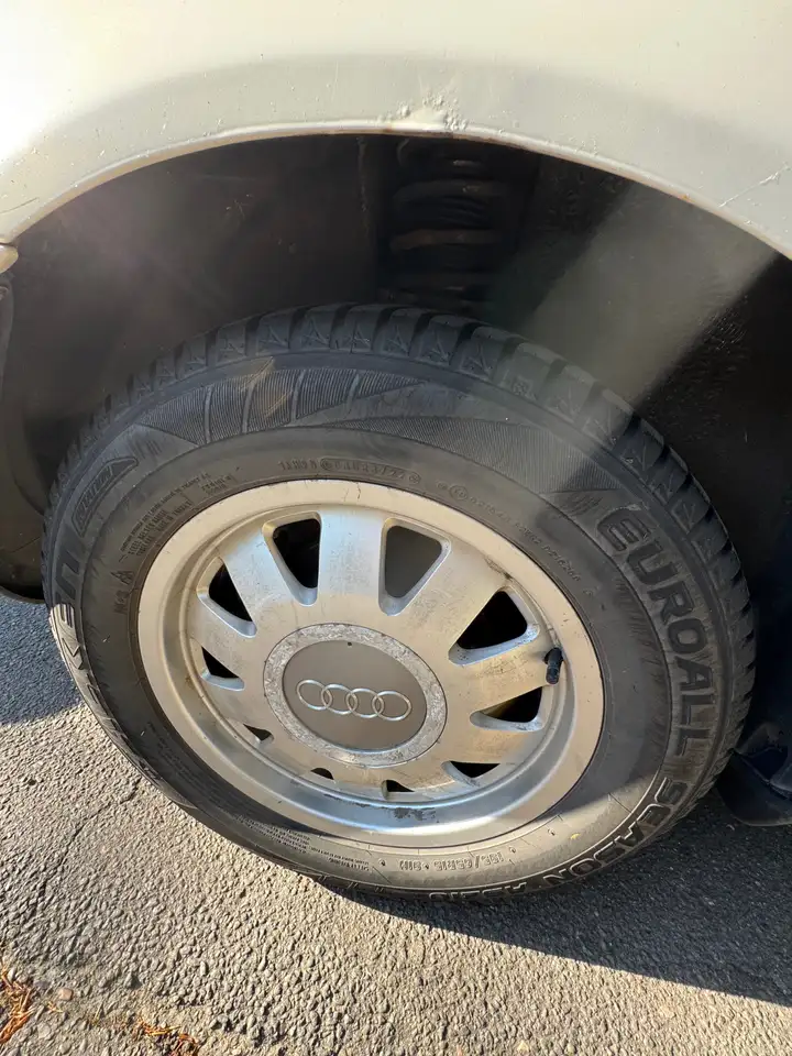Audi A4 1.6, foto 8