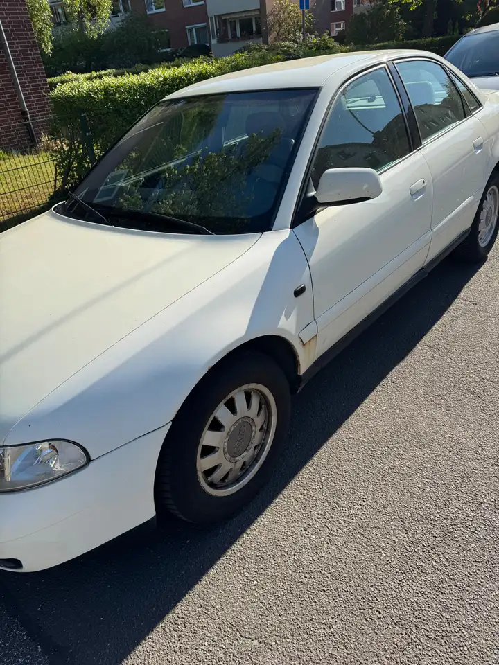 Audi A4 1.6, foto 2