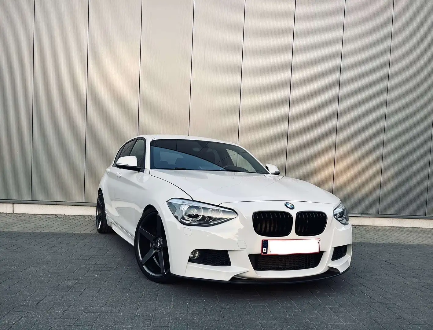 BMW 120 120d Sport Line - 1