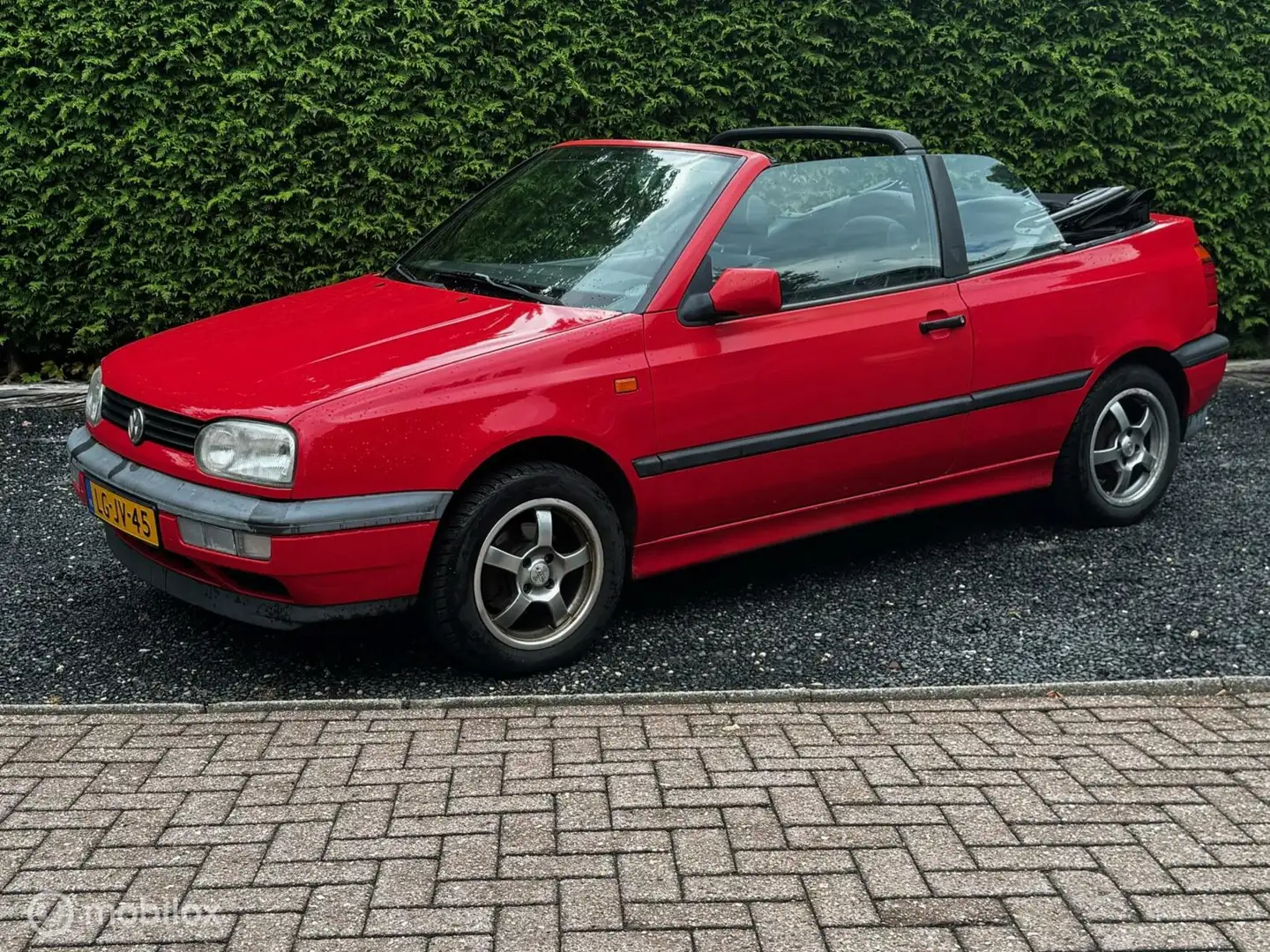 Volkswagen Golf Cabriolet 1.8 1e EIGENAAR! DEALER-OH! KANS! Rood - 1