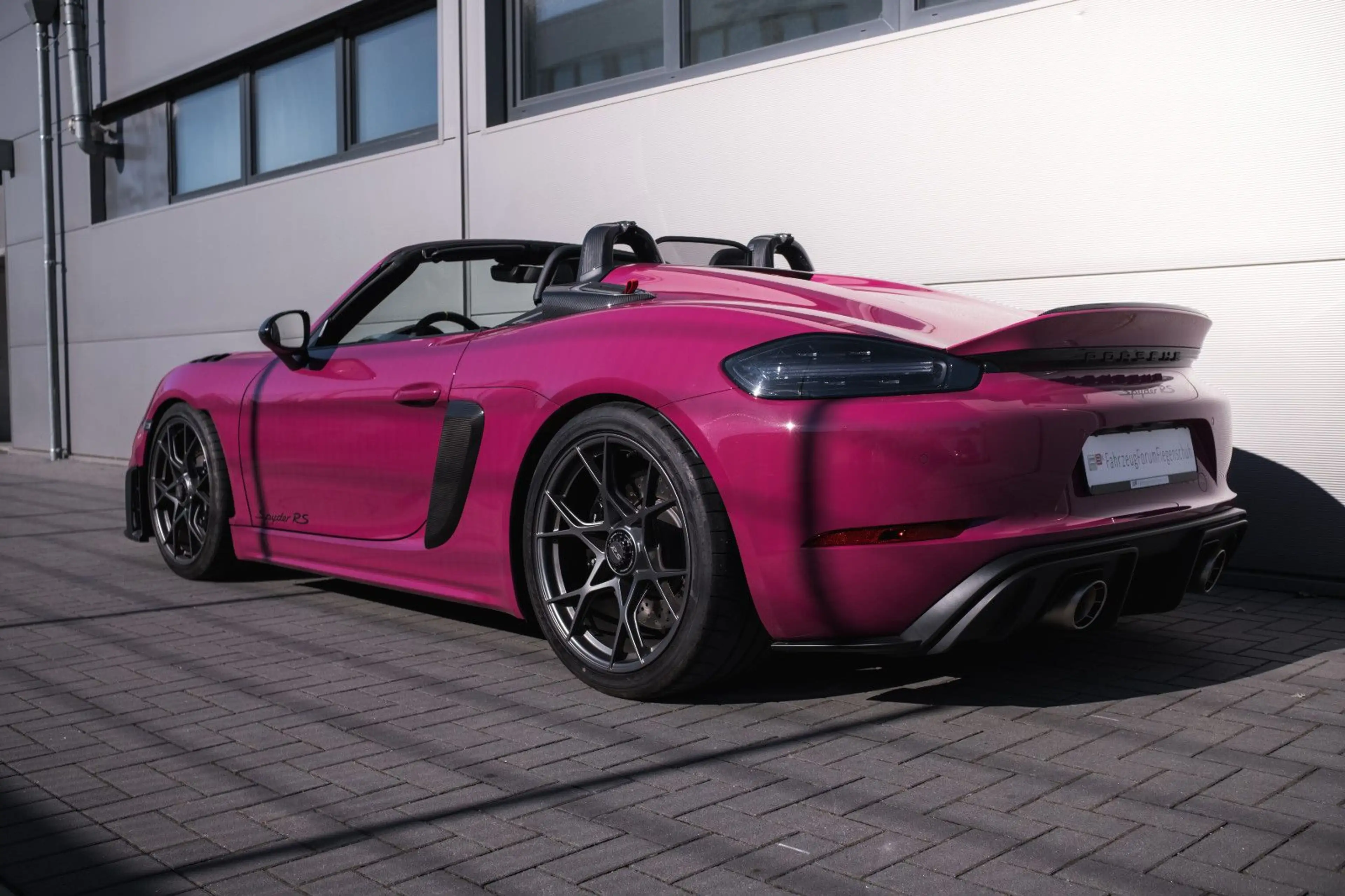 Porsche Boxster 718 Spyder RS-Weissach-Lift-BOSE-Kam.-90Ltr.-LED — photo 3