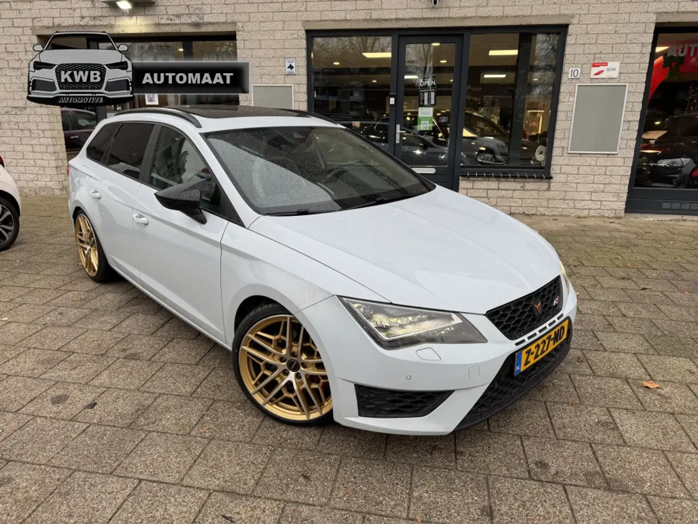 SEAT Leon ST 2.0 TSI Cupra 280 Pano 19" DSG Beurt Grijs - 1