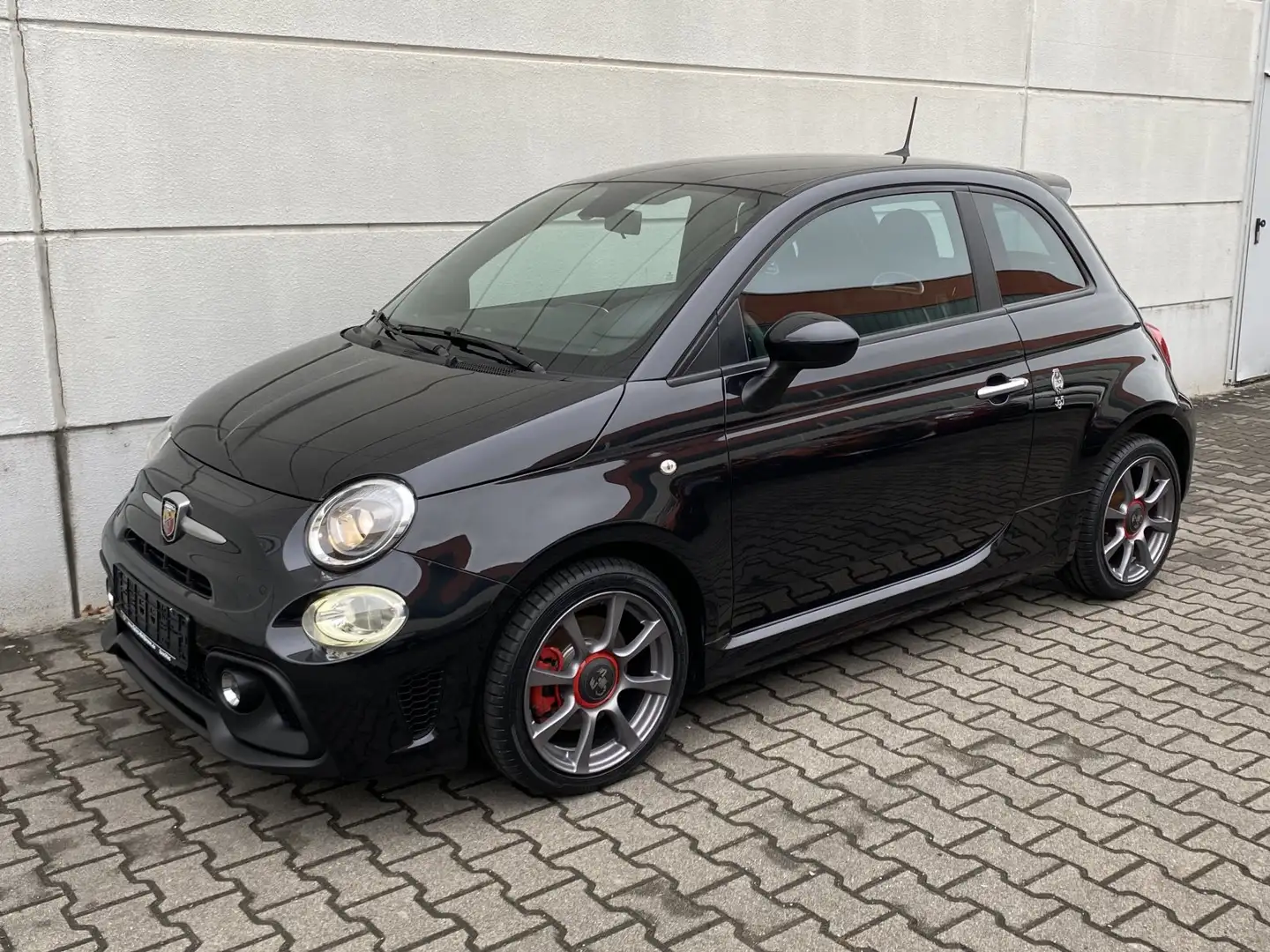 Abarth 595 1.4 T-Jet 16V  DAB CarPlay AndAuto Schwarz - 2