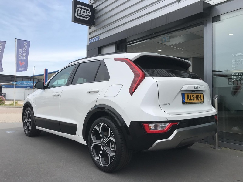 Kia Niro 1.6 PHEV DynamicLine — photo 3