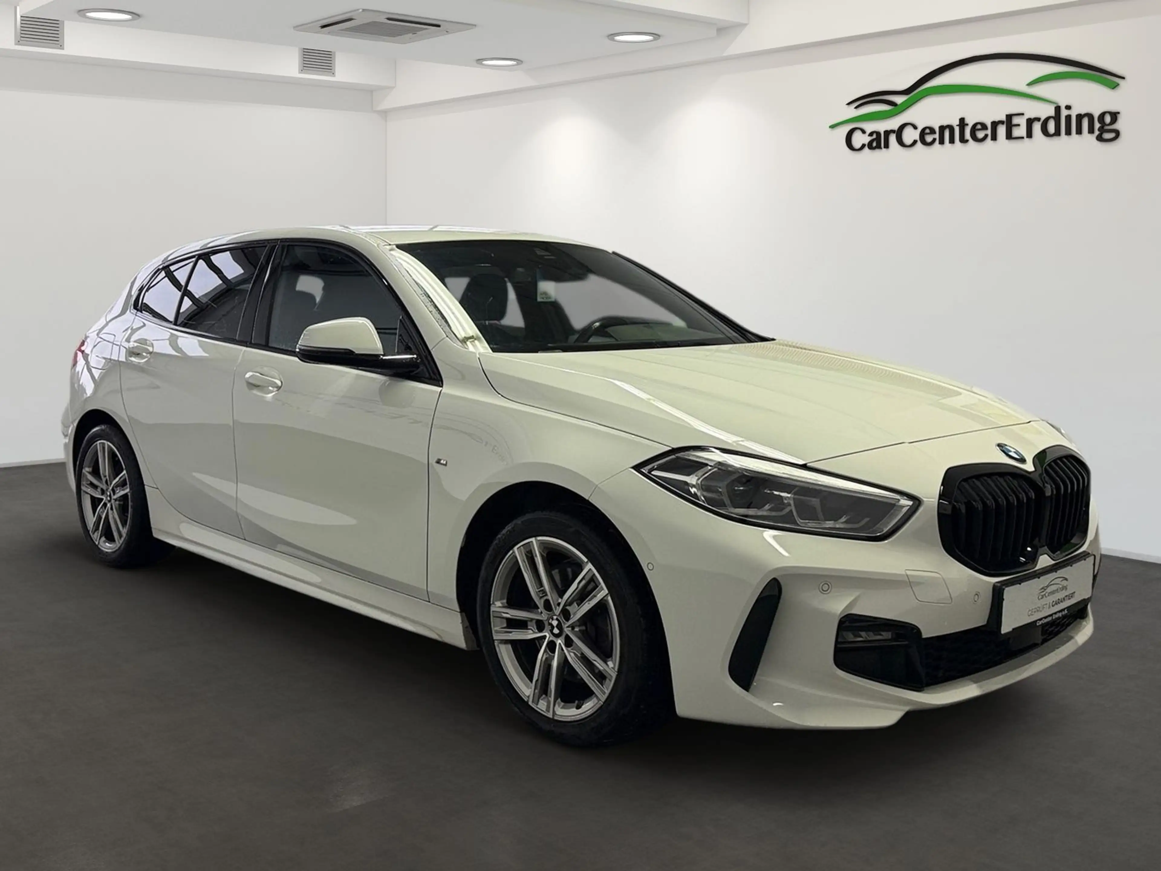 BMW 118 iLim.*M Sport*LED*Navi*Kamera*H&K*LiveCockpit — photo 2