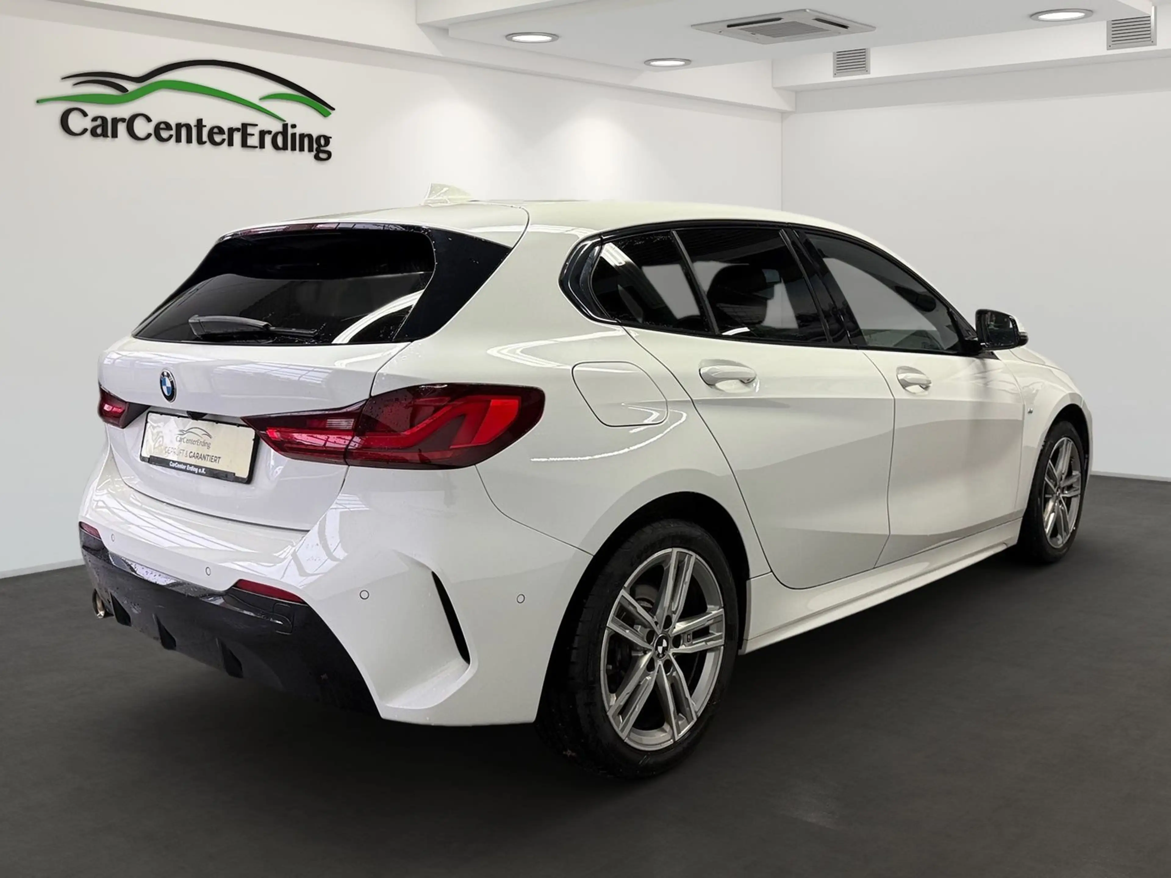 BMW 118 iLim.*M Sport*LED*Navi*Kamera*H&K*LiveCockpit — photo 4