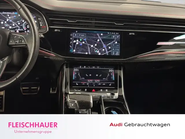 Audi Q7 view 17