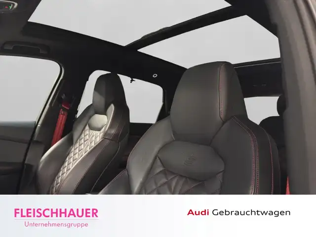 Audi Q7 view 24