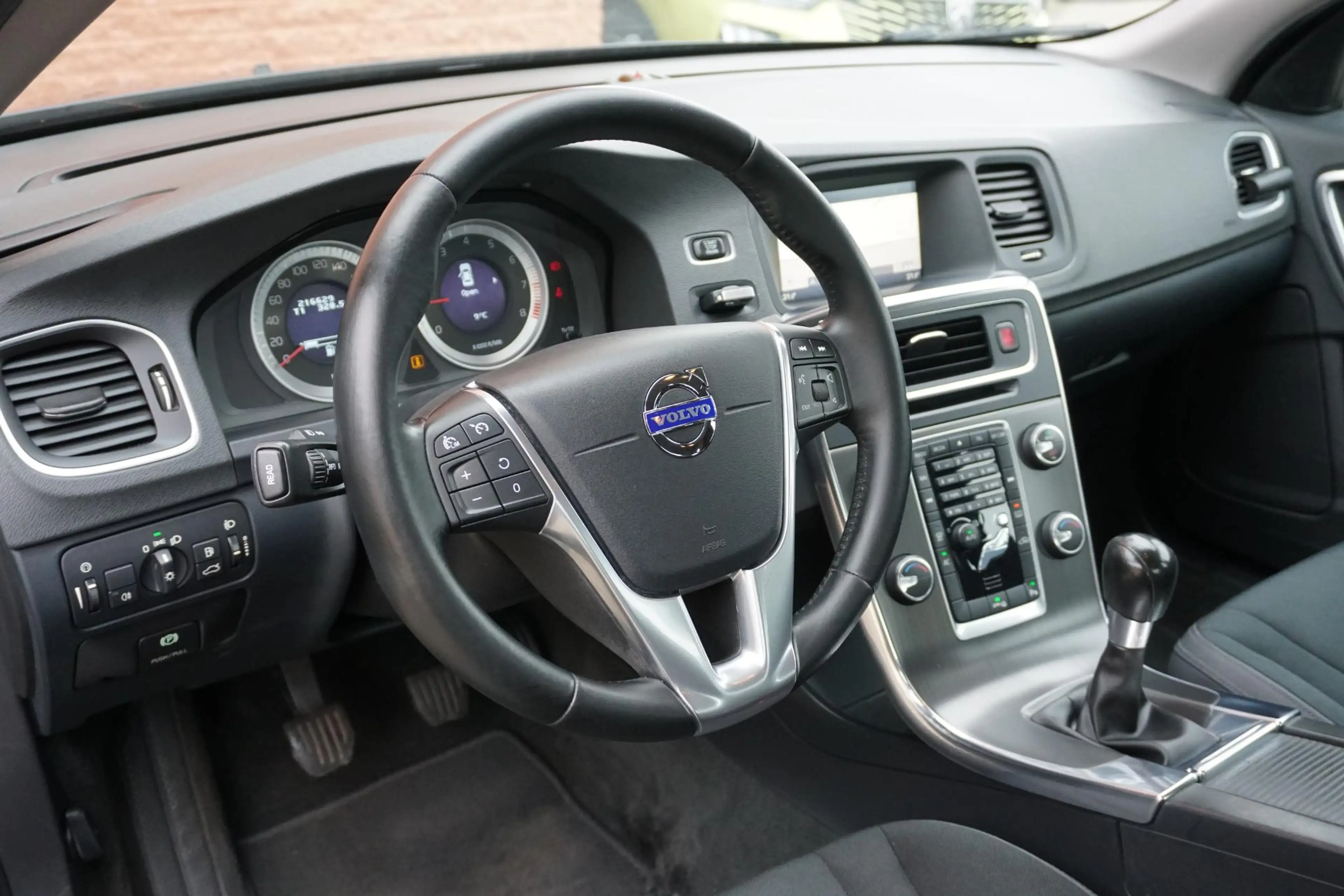 Volvo S60 1.6 T3 Summum + NAVIGATIE / BLUETOOTH / LMV — photo 13