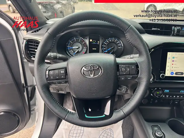 Toyota Hilux DK Invincible 4WD 2,8 D-4D MHEV Aut. Ansicht 10