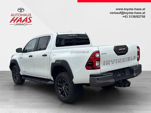 Toyota Hilux DK Invincible 4WD 2,8 D-4D MHEV Aut. Ansicht 3