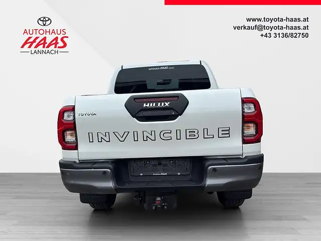 Toyota Hilux DK Invincible 4WD 2,8 D-4D MHEV Aut. Ansicht 4