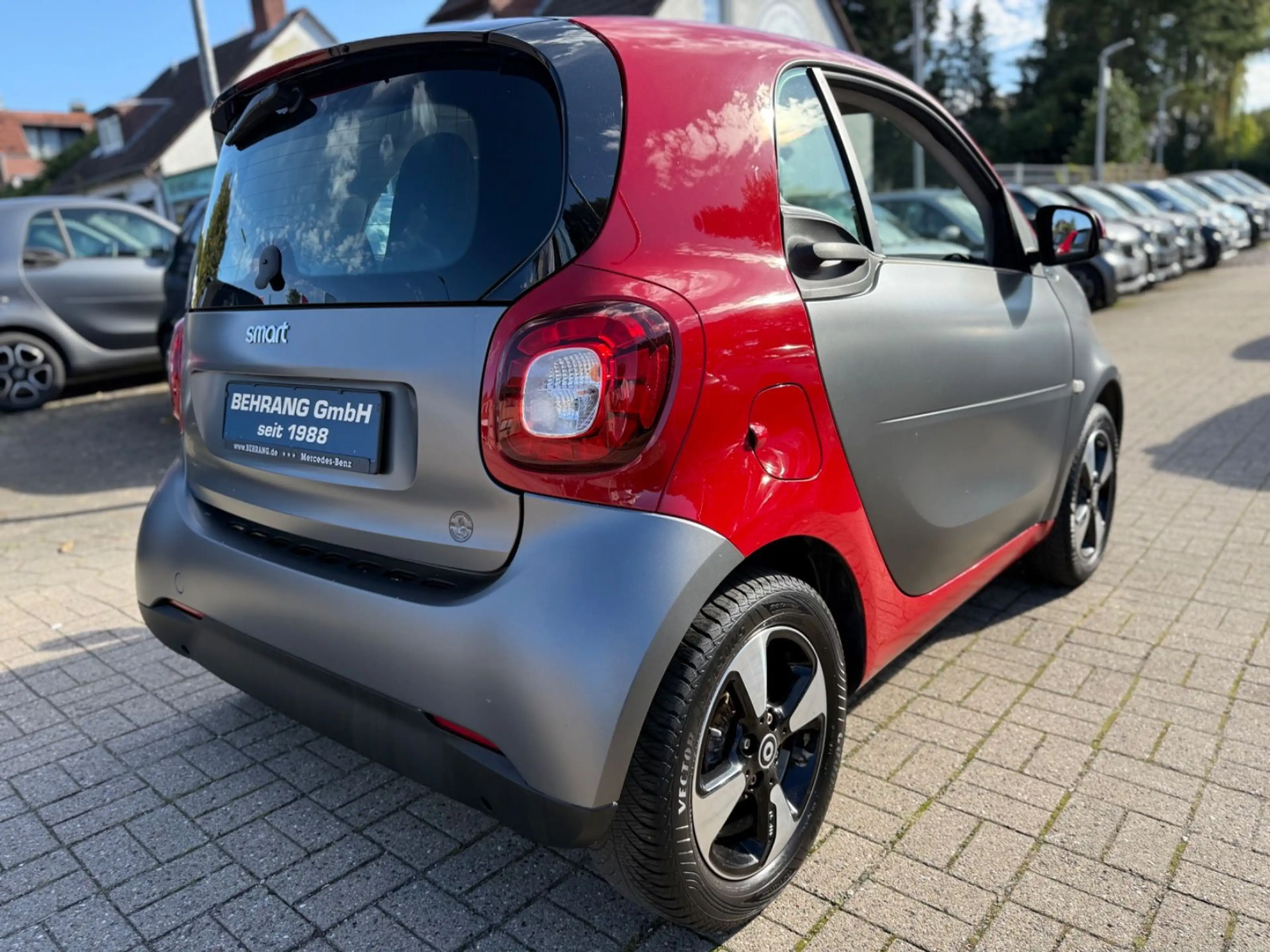 smart forTwo ****1.HAND****PANORAMA*NAVI*SITZHEIZUNG* — photo 7