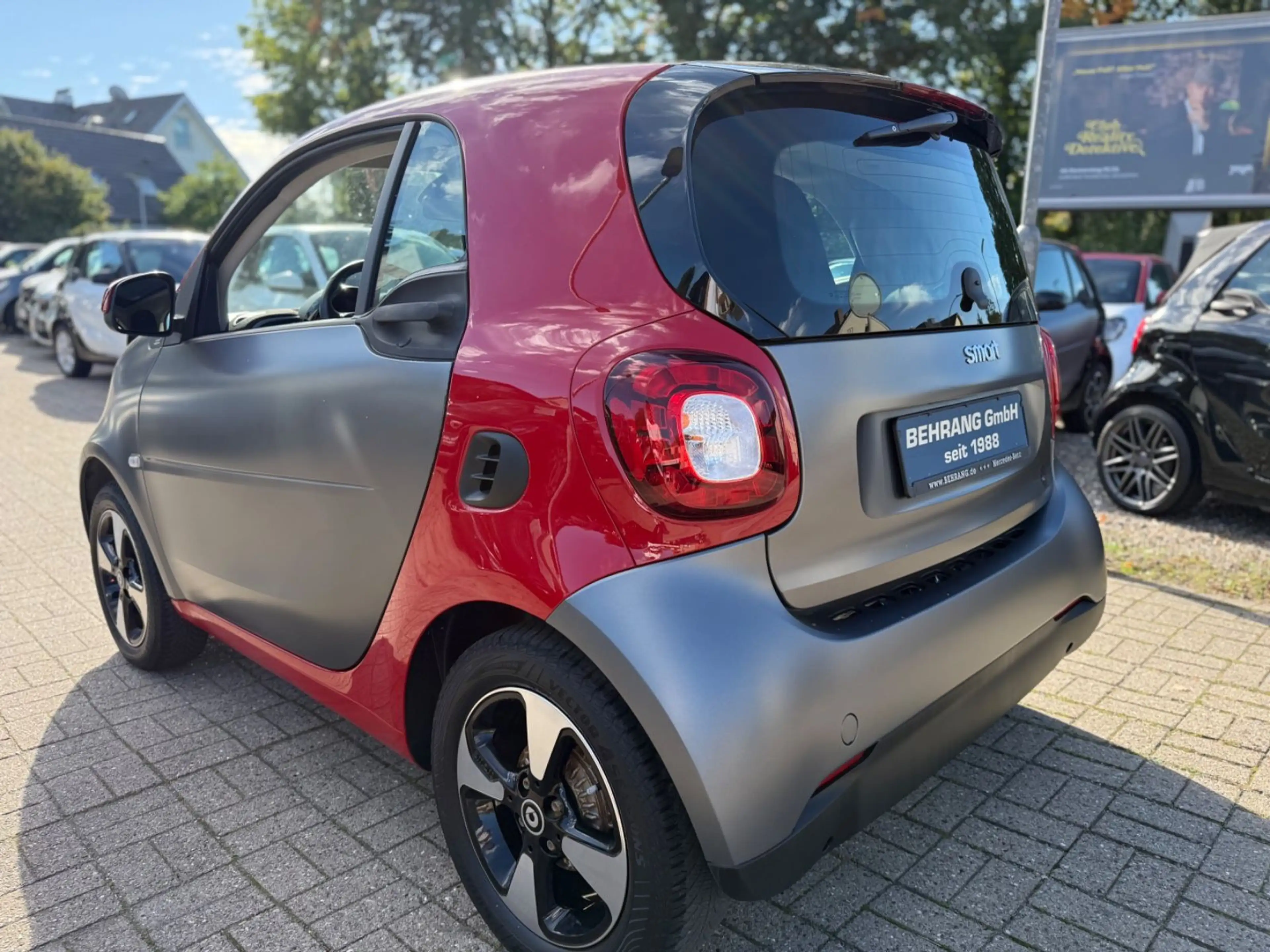 smart forTwo ****1.HAND****PANORAMA*NAVI*SITZHEIZUNG* — photo 3