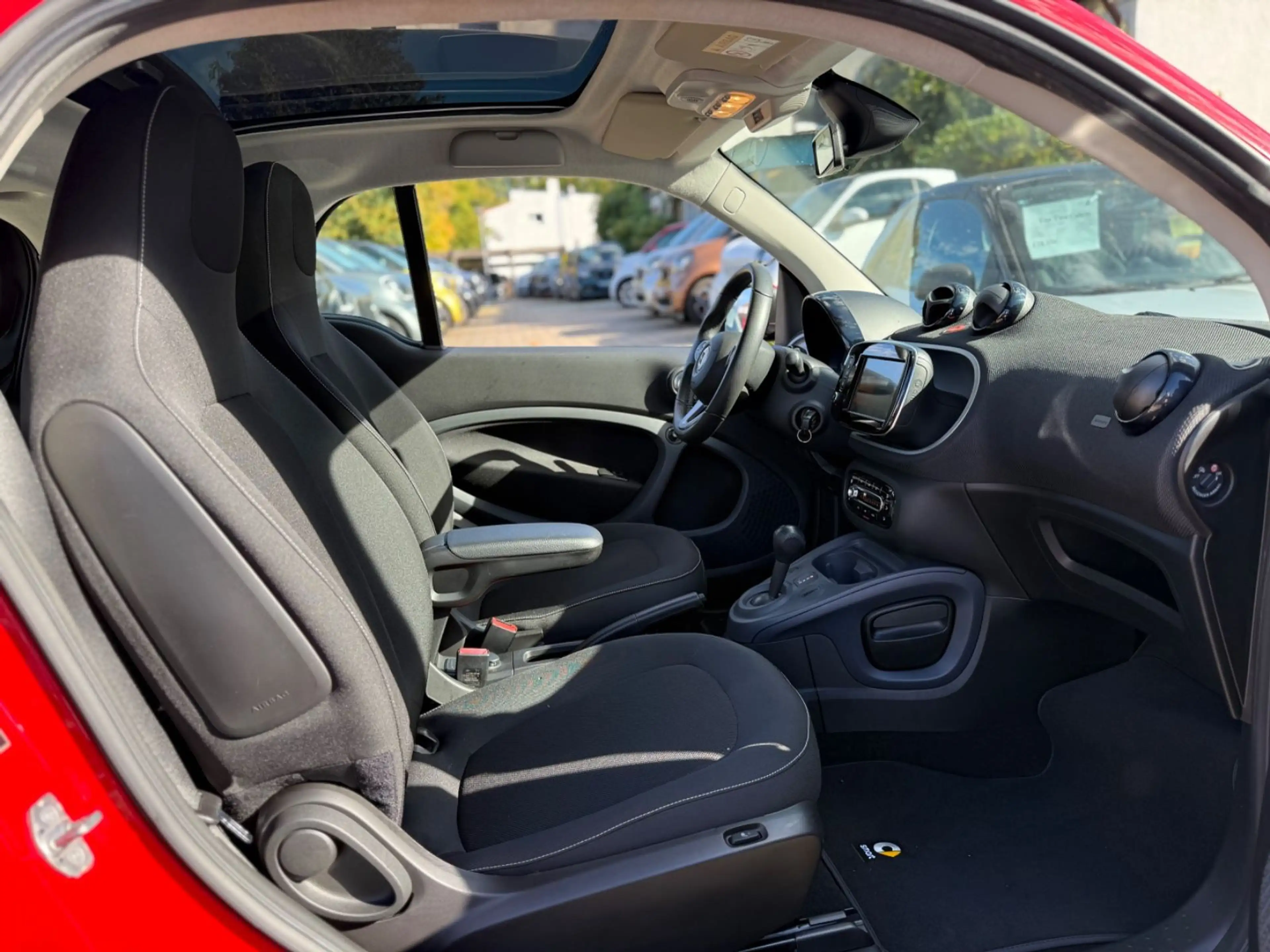 smart forTwo ****1.HAND****PANORAMA*NAVI*SITZHEIZUNG* — photo 15