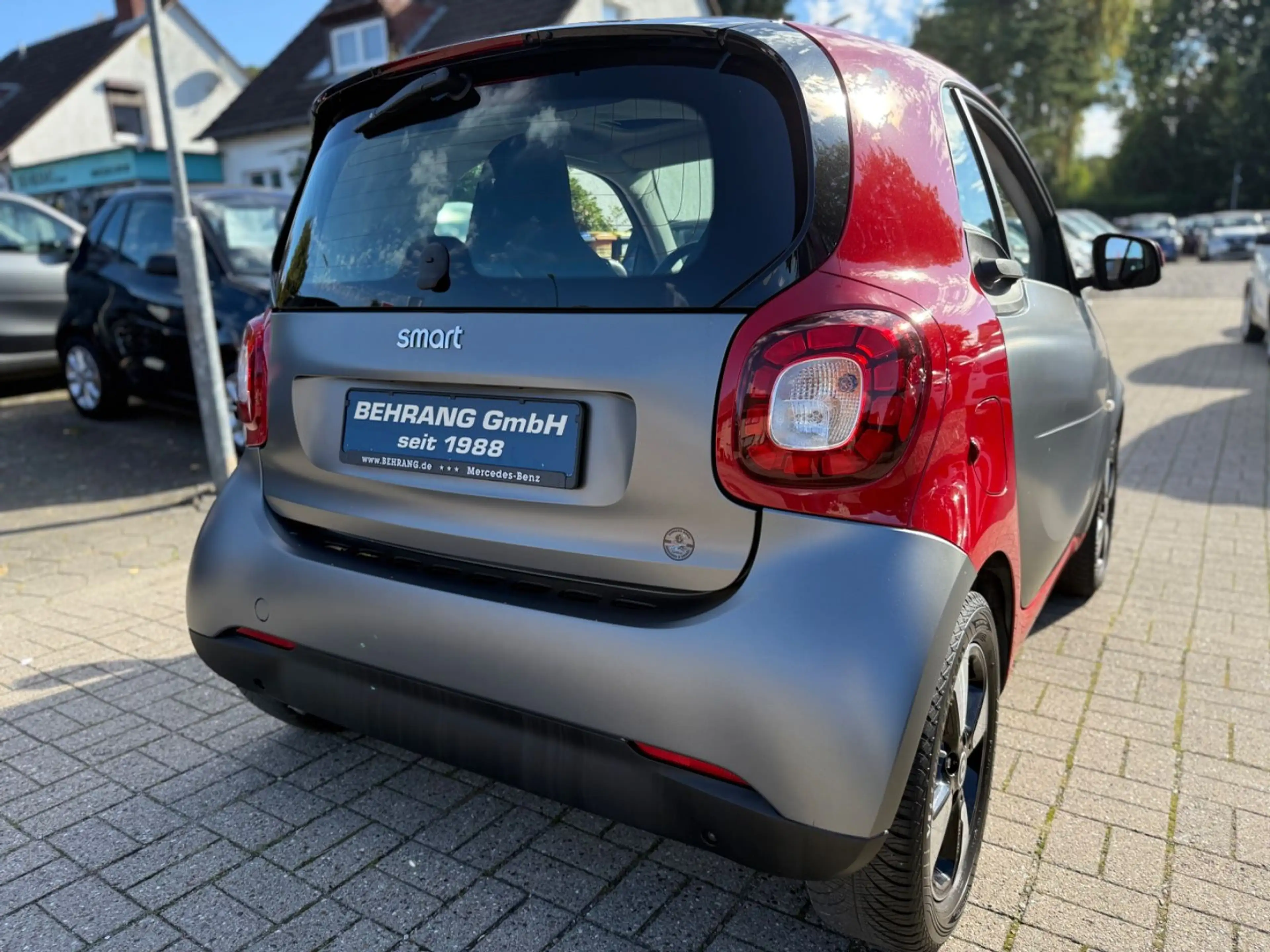 smart forTwo ****1.HAND****PANORAMA*NAVI*SITZHEIZUNG* — photo 8