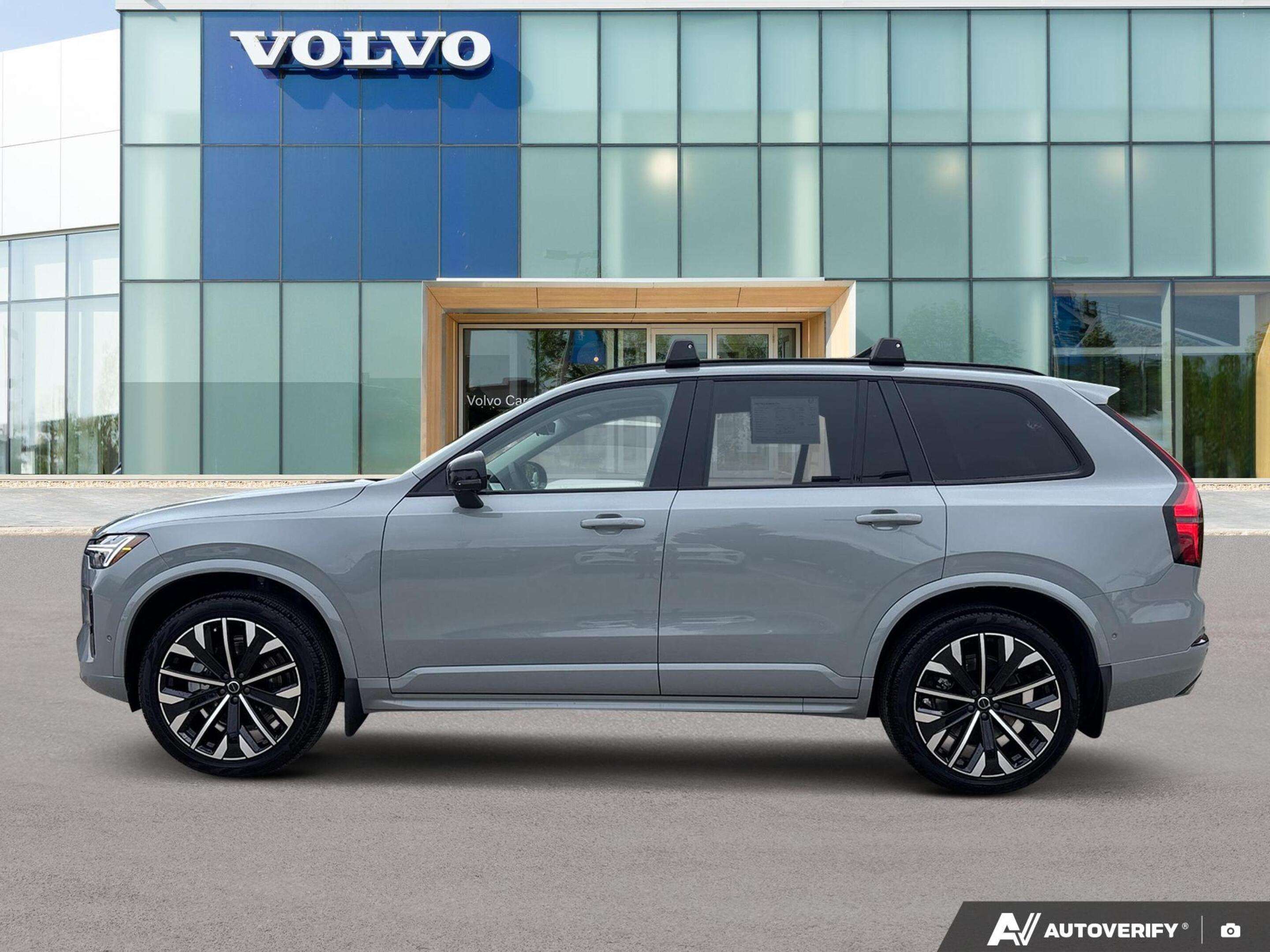 2026 Volvo XC90 Plus Dark Theme FEATURED VEHICLE - SAVE $3,500! alt 3