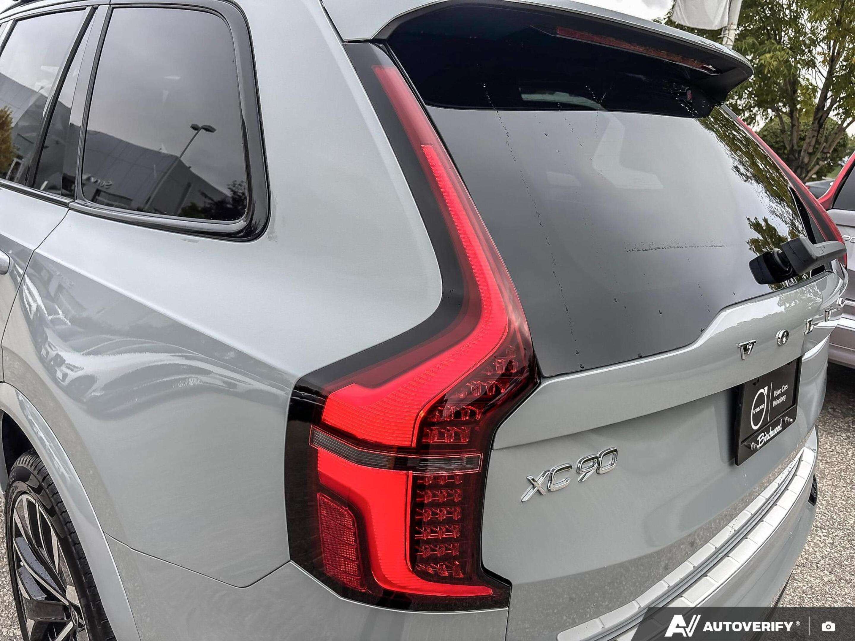2026 Volvo XC90 Plus Dark Theme FEATURED VEHICLE - SAVE $3,500! thumb 13