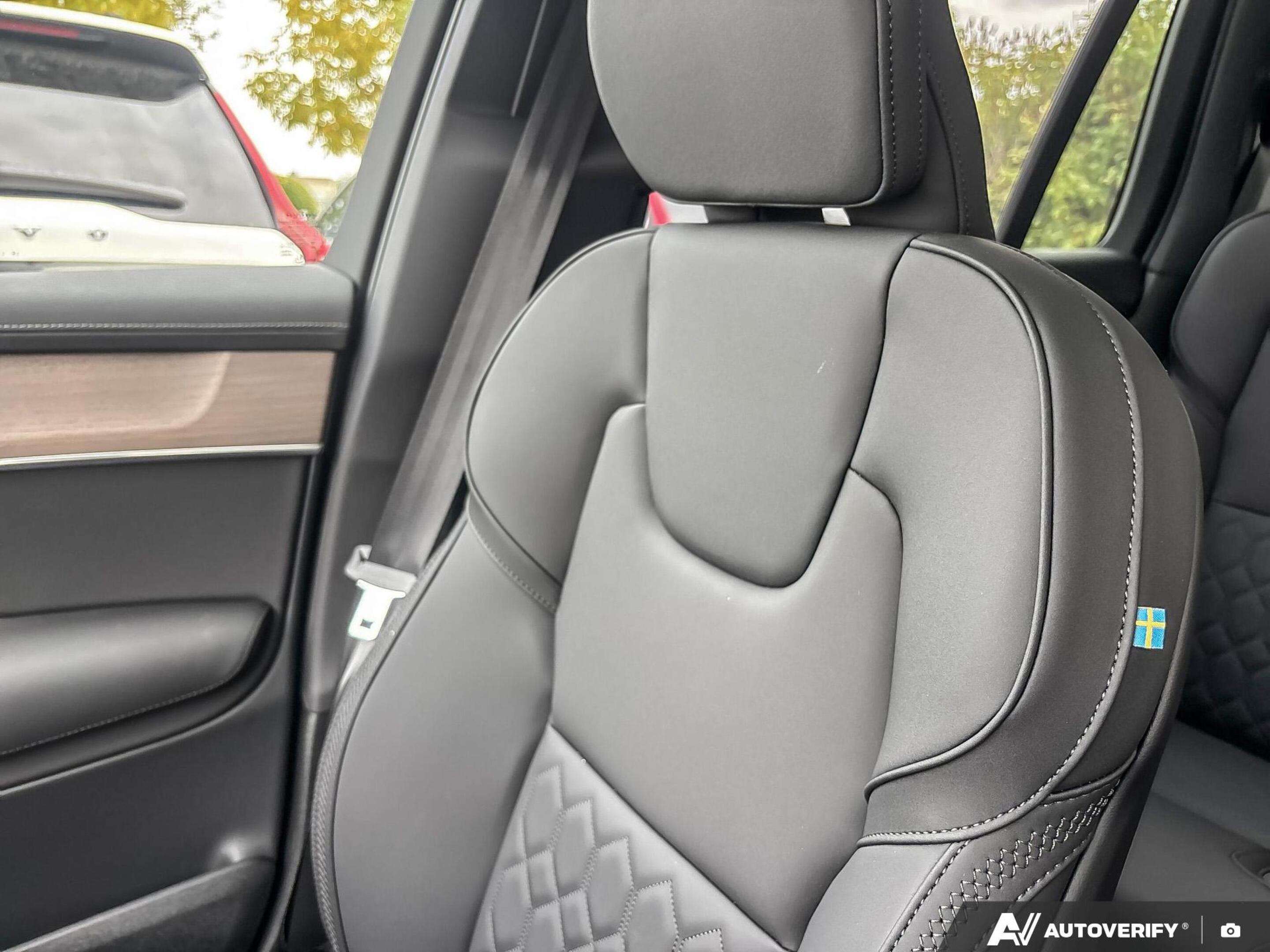 2026 Volvo XC90 Plus Dark Theme FEATURED VEHICLE - SAVE $3,500! thumb 21