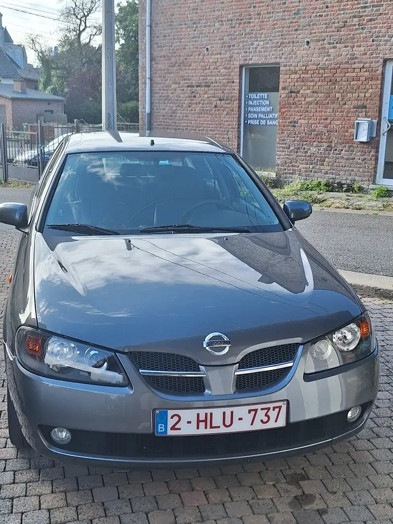 Nissan Almera - 1