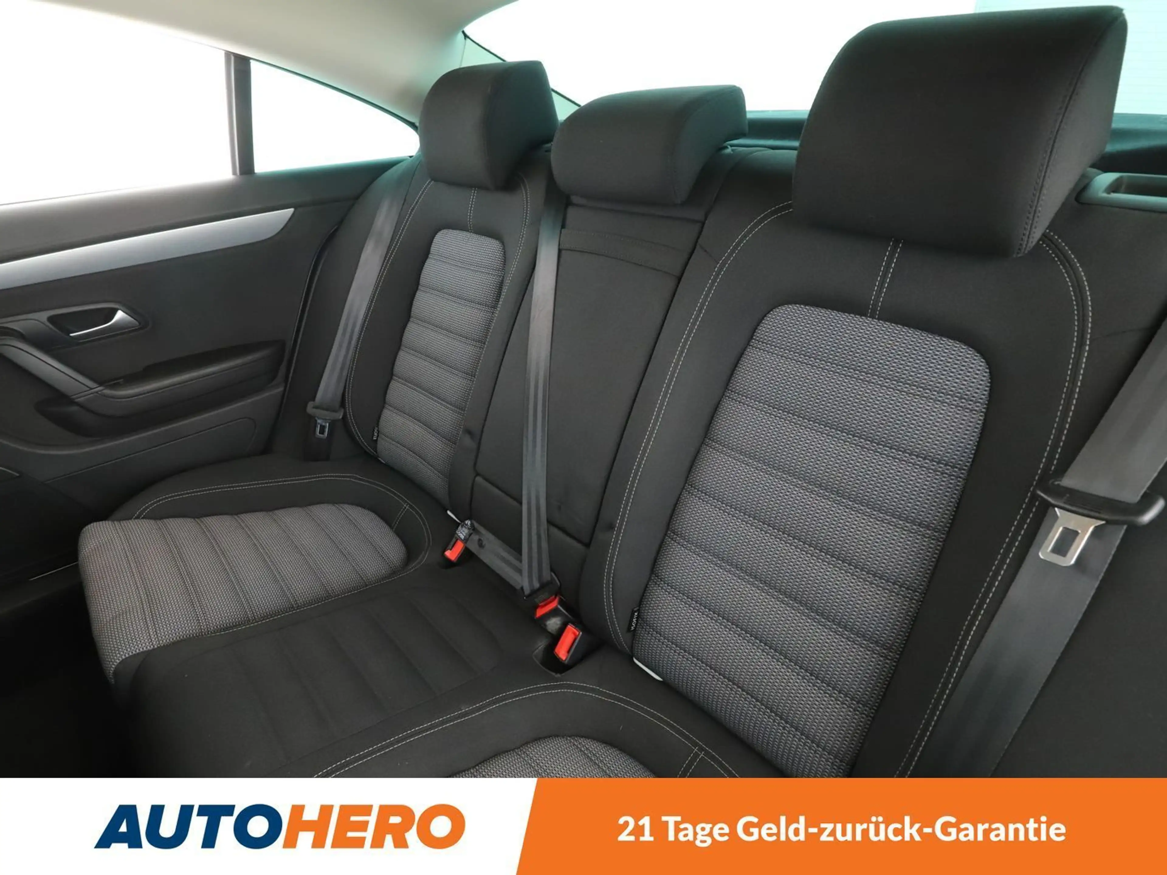 Volkswagen CC 1.4 TSI BMT Aut.*NAVI*BI-XENON*TEMPO*PDC*SHZ* — photo 14