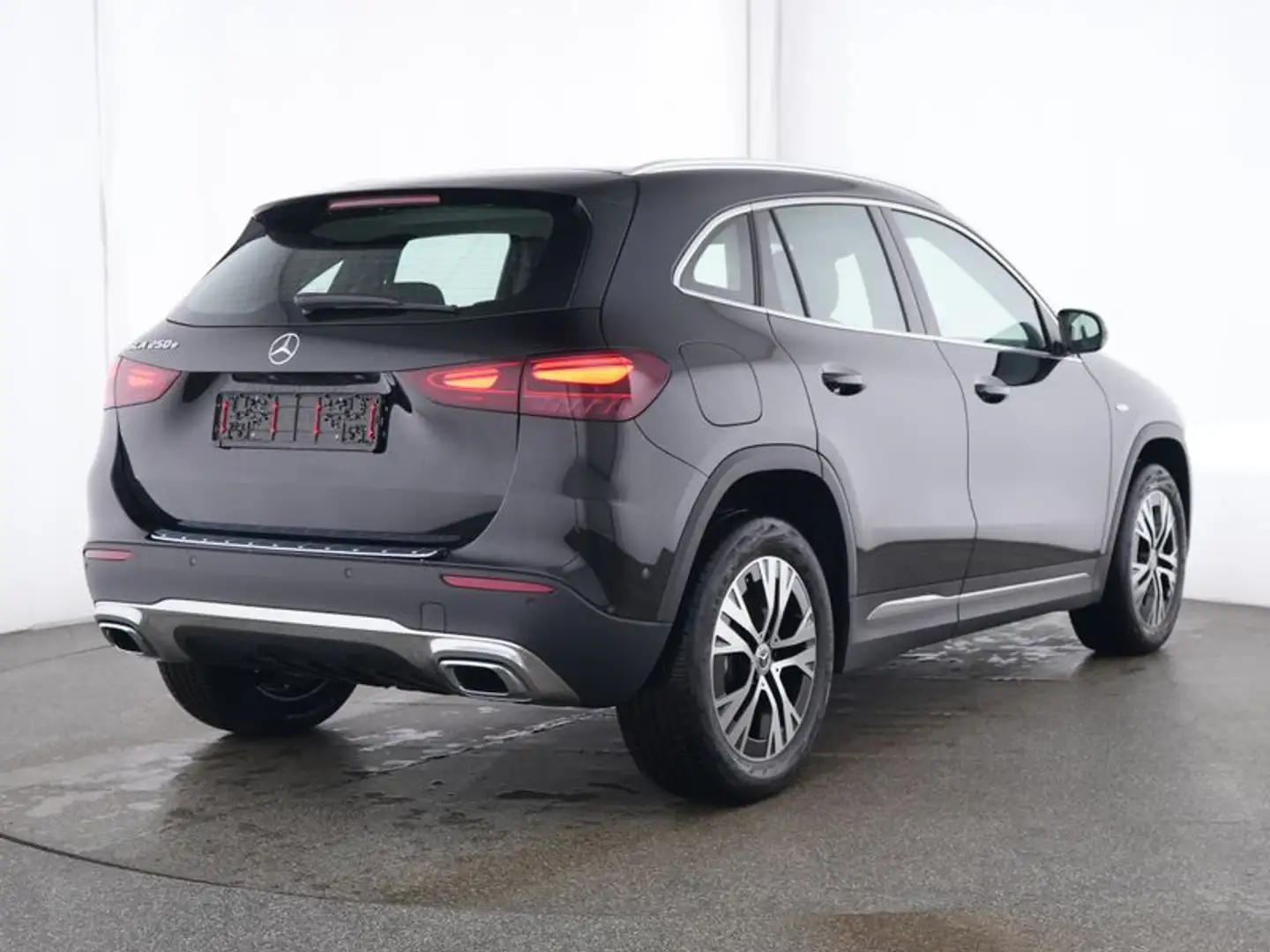 Mercedes-Benz GLA 250 e Progressive/Advanced/8G/LED/Kamera/ Zwart - 2