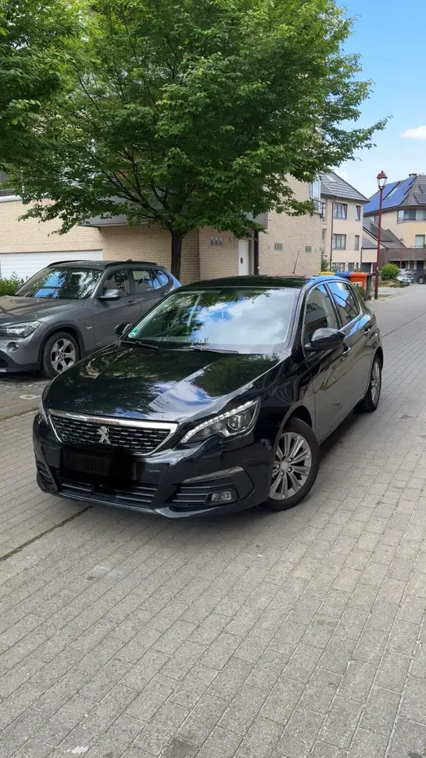 Peugeot 308 - 1