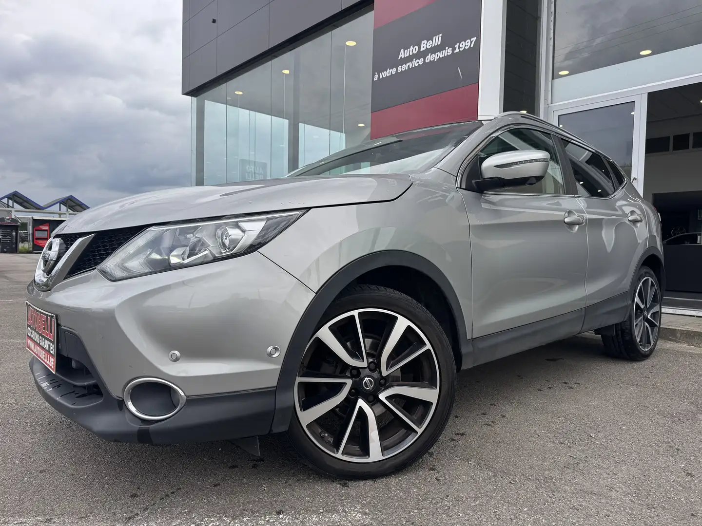 Nissan Qashqai Qashqai 1.2 DIG-T*TEKNA +*TOIT PANO*CAMERA 360*GPS Grijs - 1