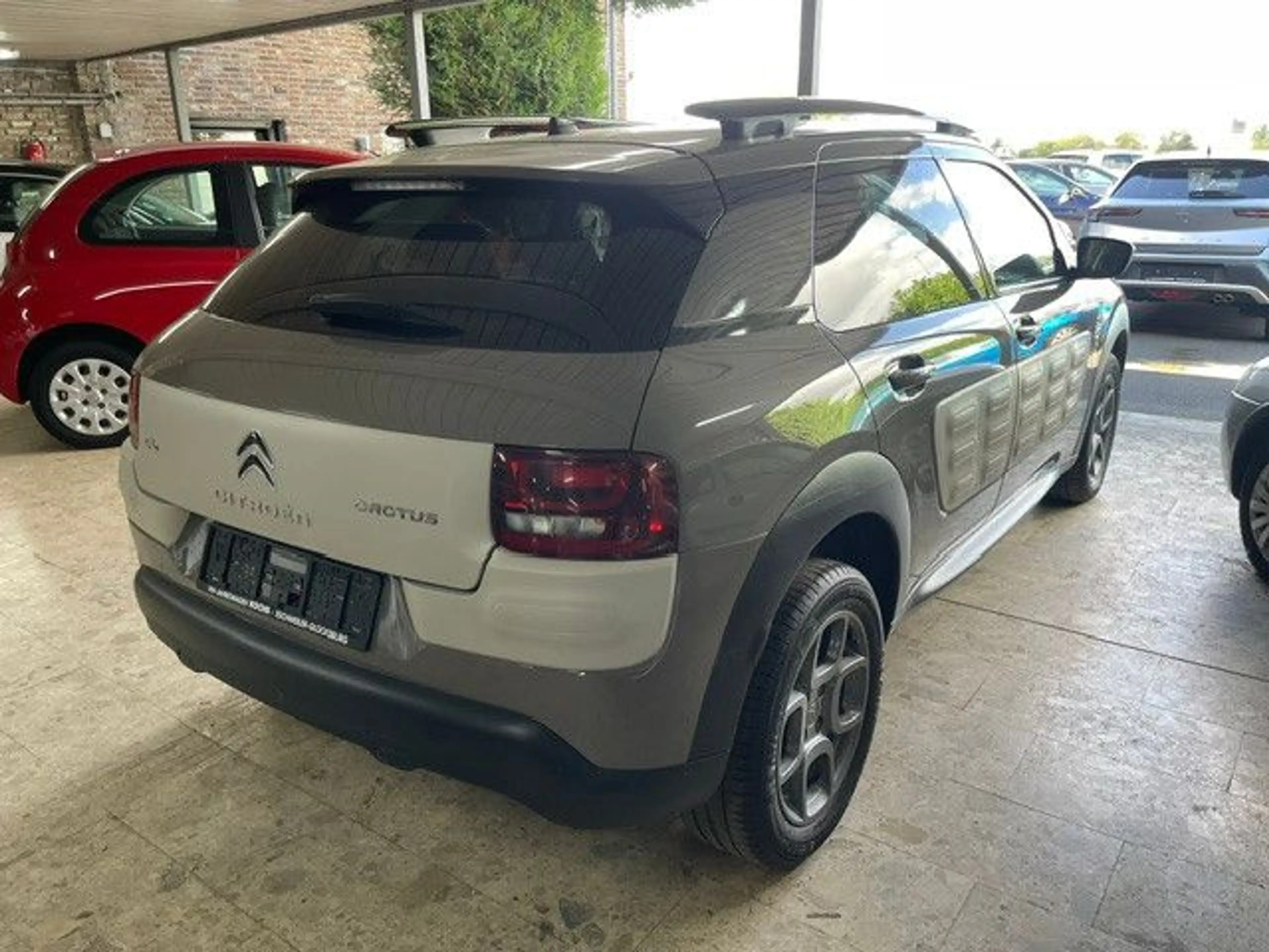 Citroen C4 Cactus 82 S&S ETG Shine Automatik *RFK*Navi* — photo 3
