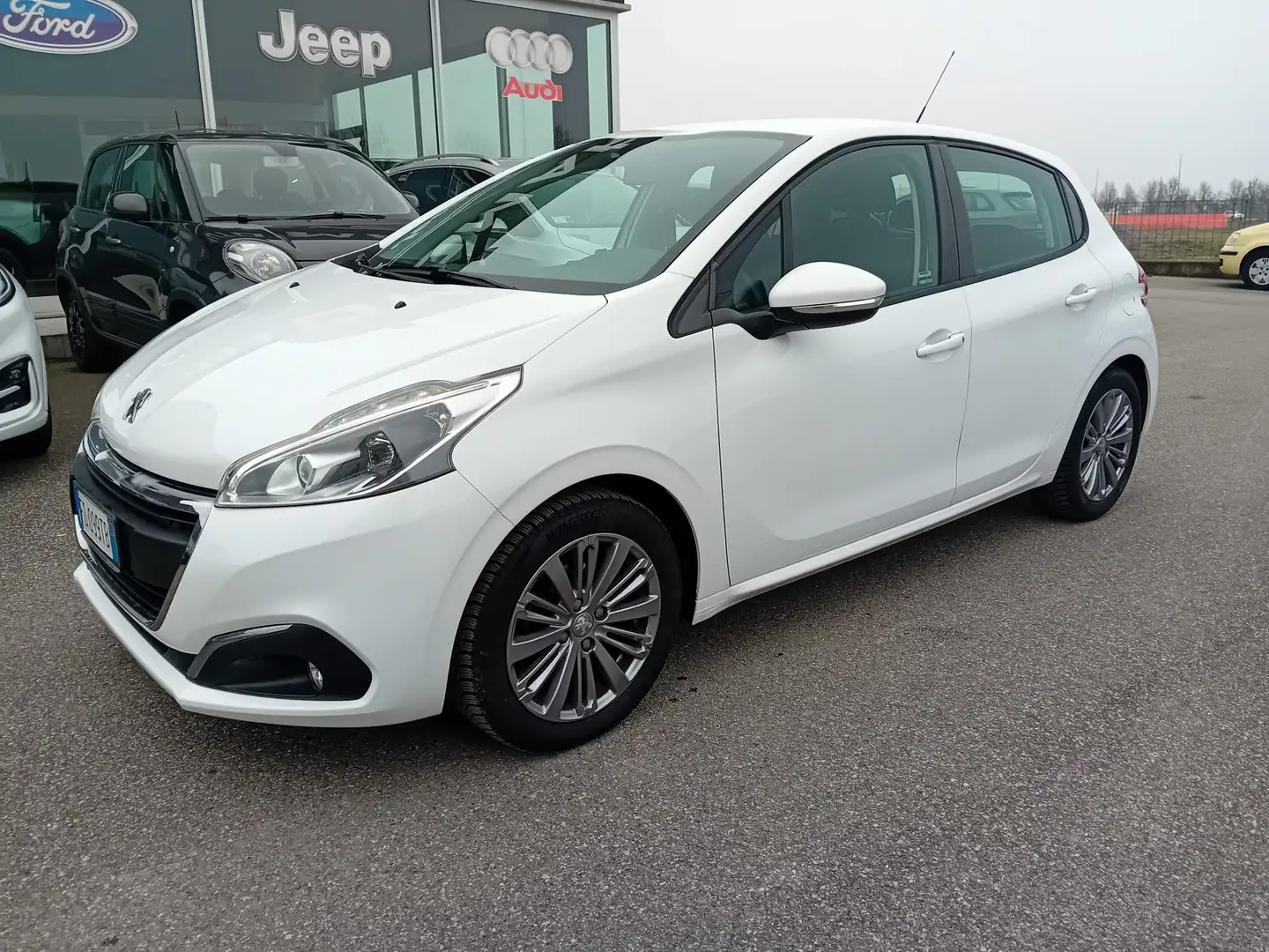 Peugeot 208 5p 1.2 puretech Allure 82cv X COMMERCIANTI - 2