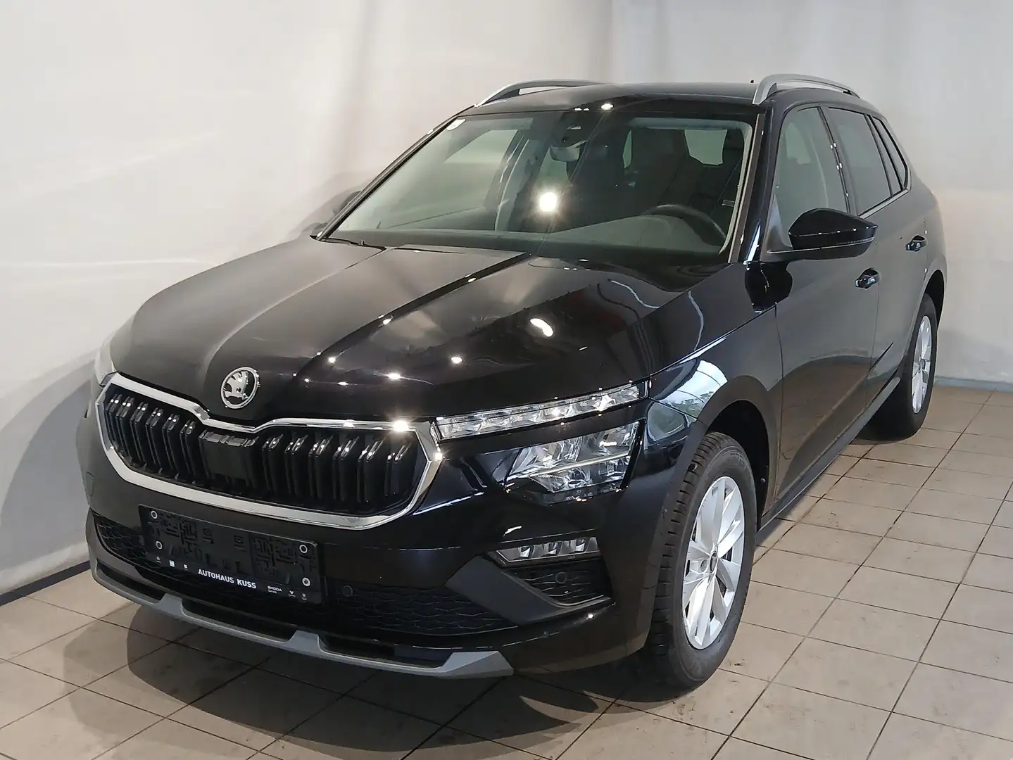 Skoda Kamiq Selection TSI DSG Schwarz - 1