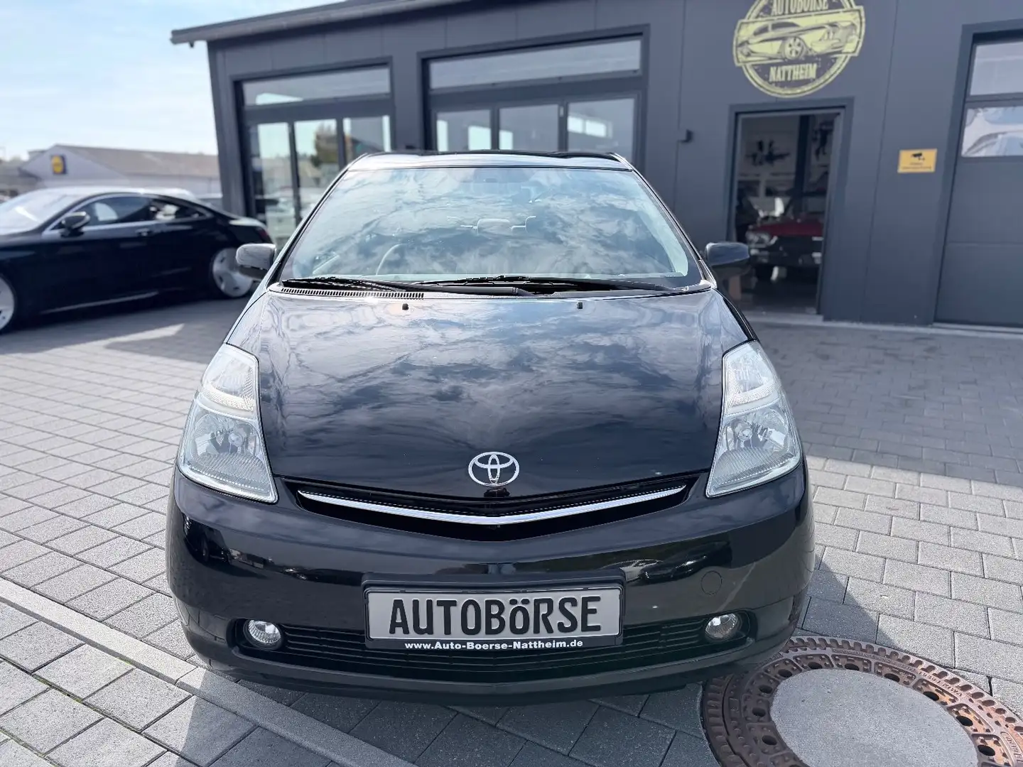 Toyota Prius Executive Schwarz - 2