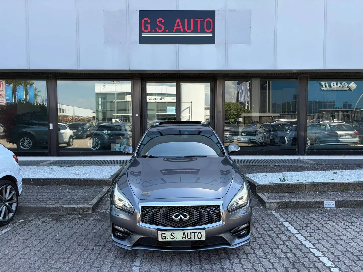 Infiniti Q70 2.2d Executive auto - TETTO APRIBILE Grau - 2