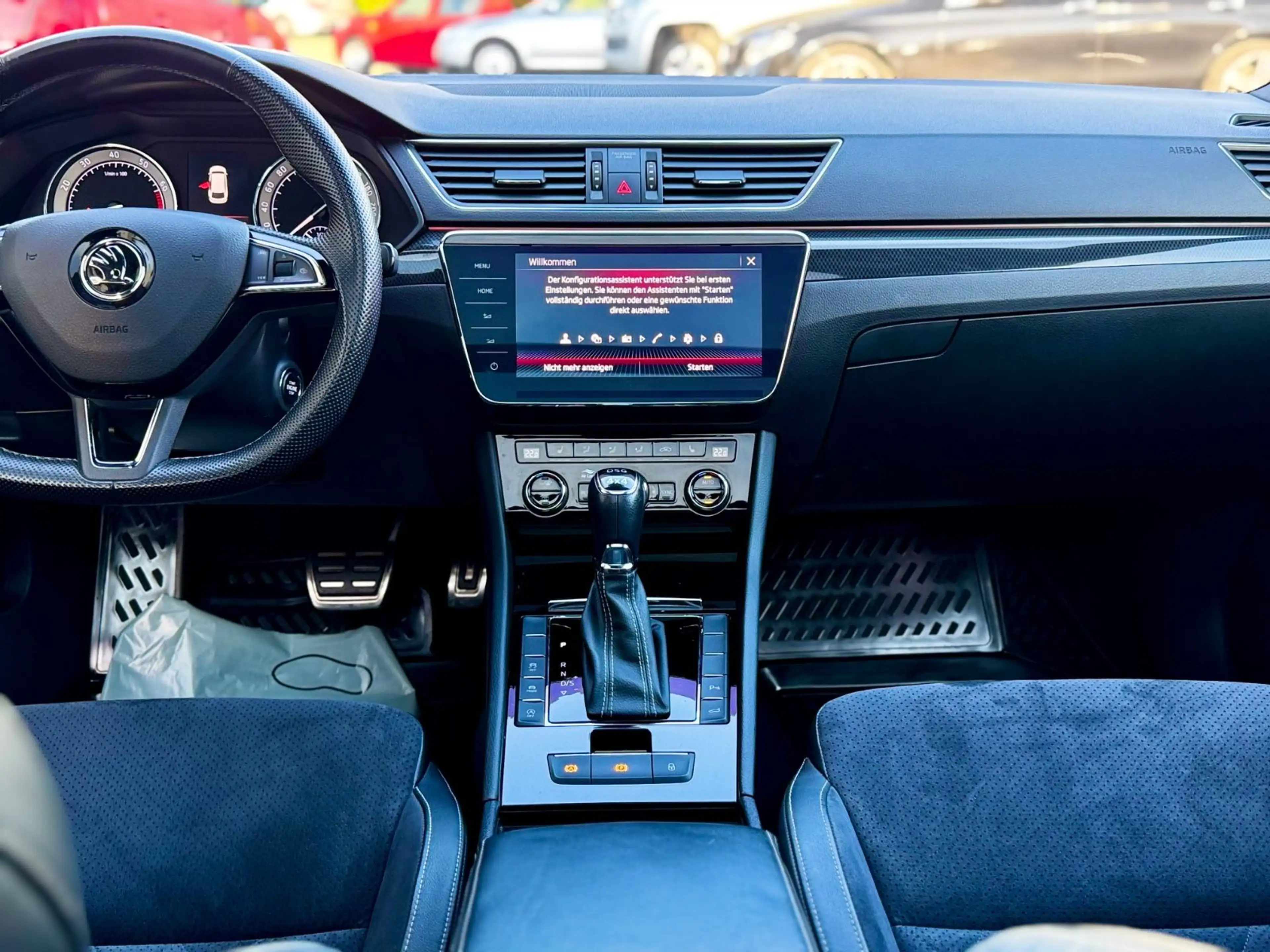 Skoda Superb 2.0 TSI Combi Sportline 4x4/Pano/AHK/TOP — photo 8