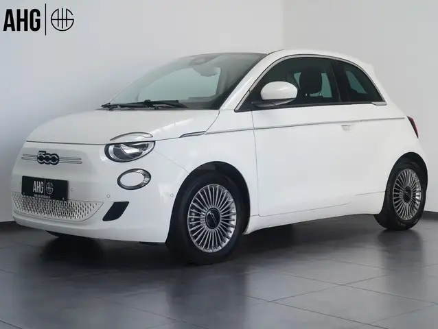 Fiat 500e 87KW/42kWh/DC-LADEN/CARPLAY/DAB/SOH/KAMERA