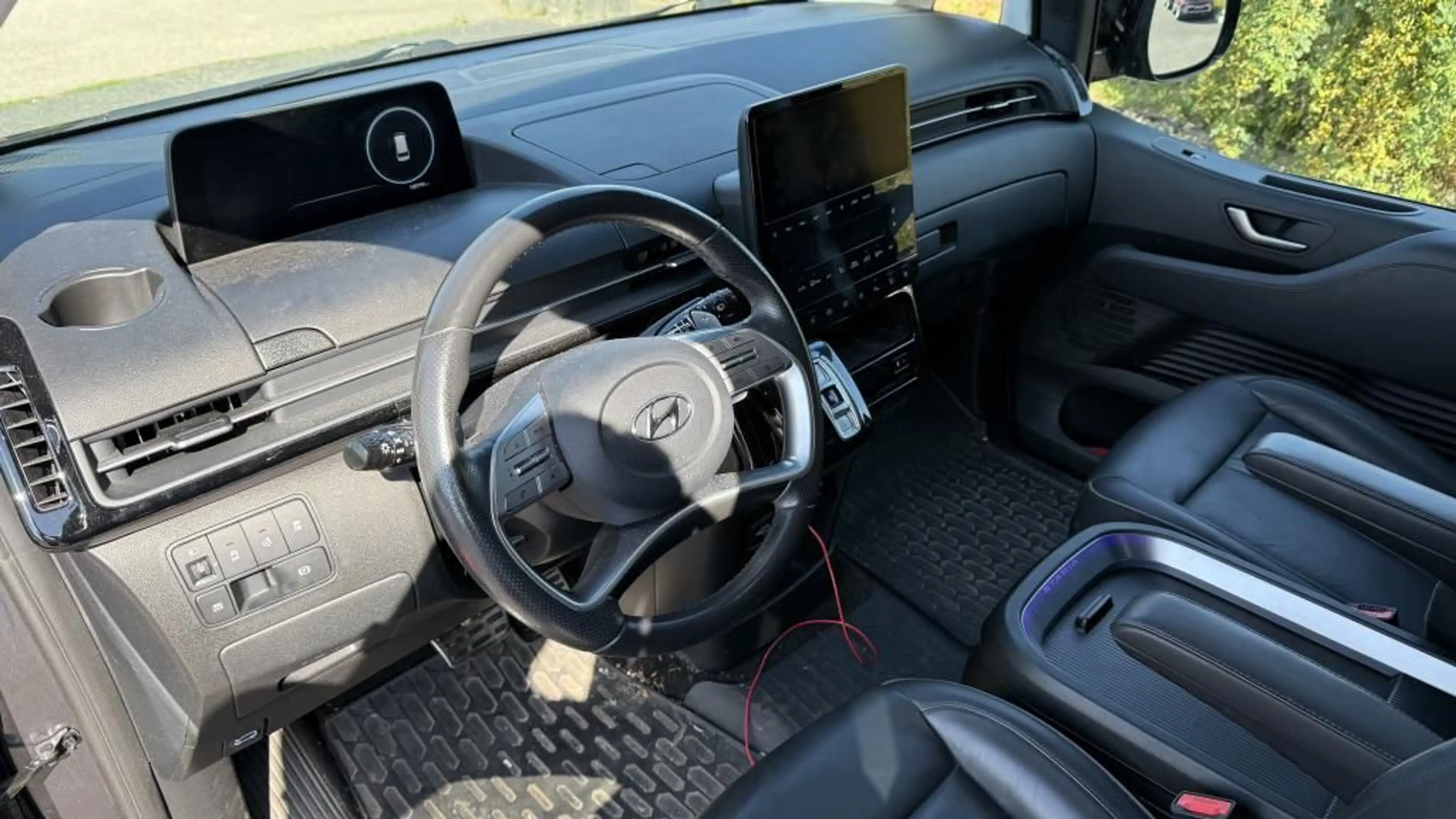 Hyundai STARIA Signature 2.2 4WD Kamera+SHZ+LHZ+Klimaaut — photo 9